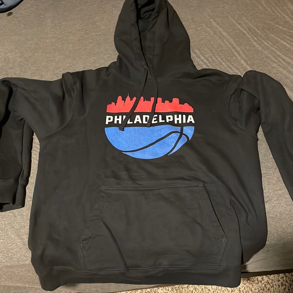 Black Philadelphia 76ers Hoodie